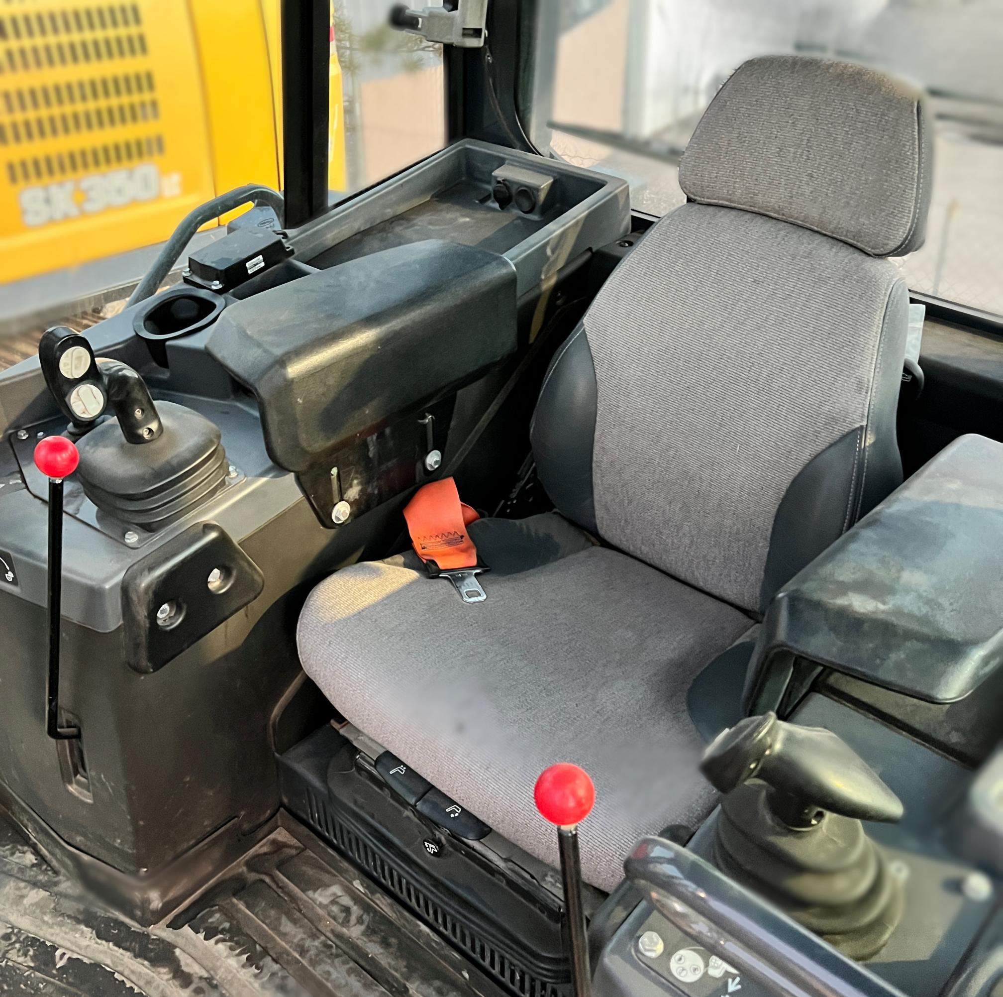 2019 DEERE 750k LGP - Image 12